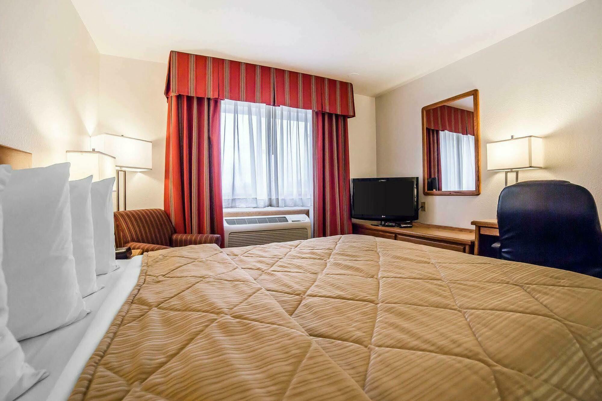 Quality Inn Belgrade Exteriör bild